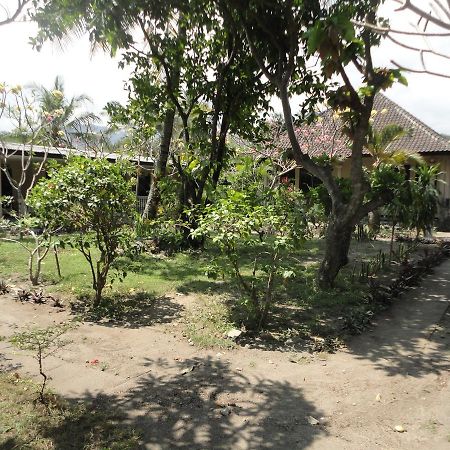 Pakuna Beach Senggigi Exterior foto